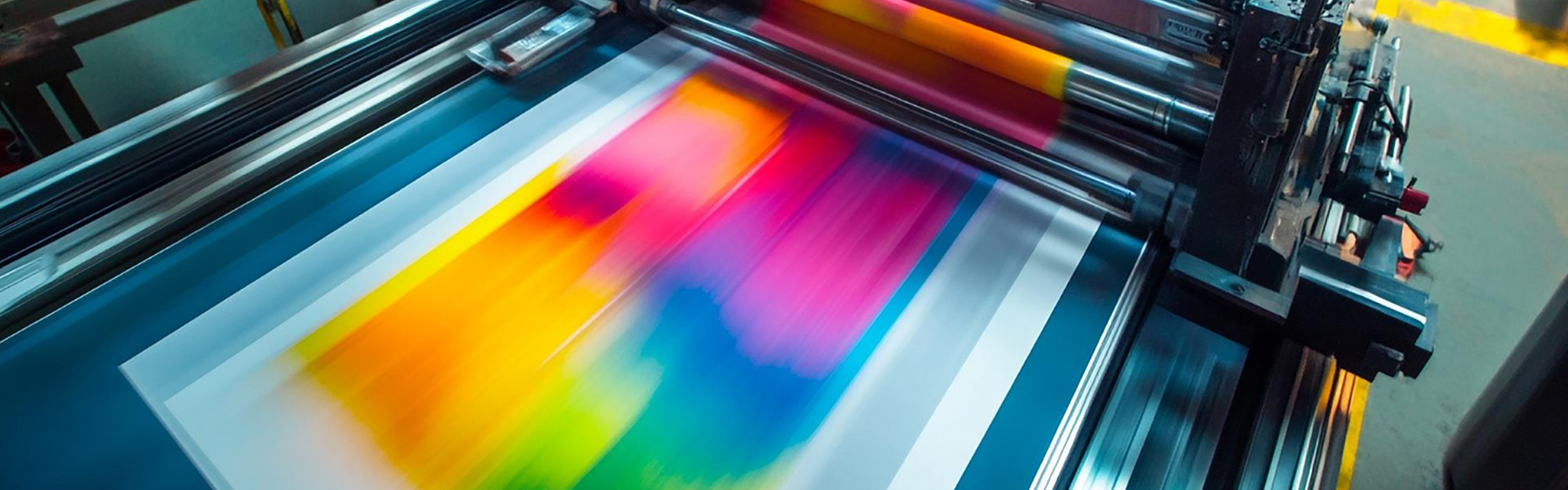 ¿Nuevo negocio en Saltillo?… Cómo hacerlo visible con lonas y vinil microperforado